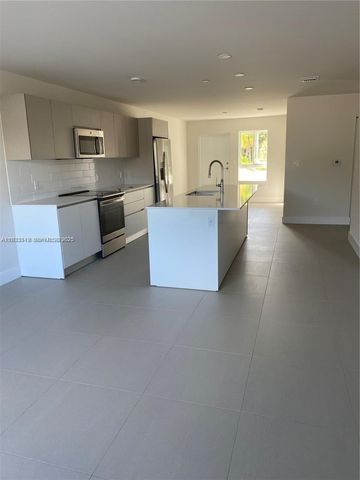 2535 NE 193rd St 3108, Miami, FL 33180