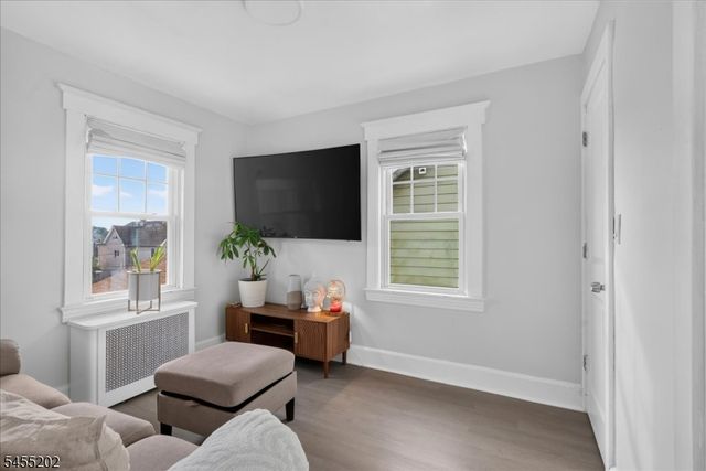 7 Laurel Pl, East Rutherford Boro, NJ 07073