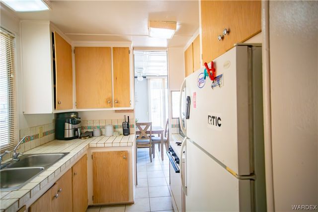 608 E Clearview Drive, Mohave Valley, AZ 86440