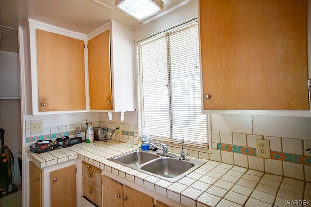 608 E Clearview Drive, Mohave Valley, AZ 86440