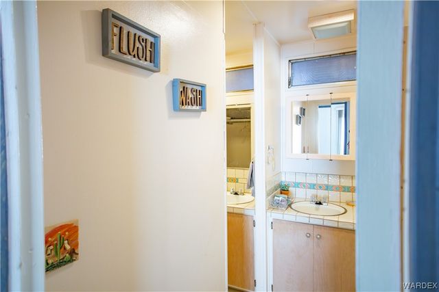 608 E Clearview Drive, Mohave Valley, AZ 86440