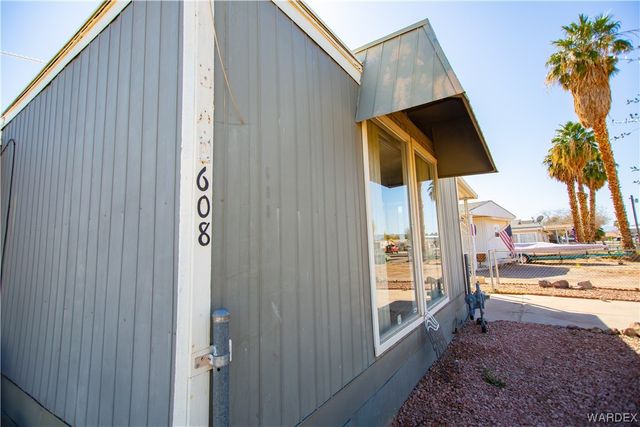608 E Clearview Drive, Mohave Valley, AZ 86440