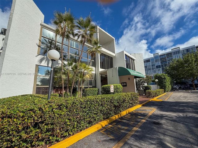 1000 Parkview Dr 531, Hallandale Beach, FL 33009