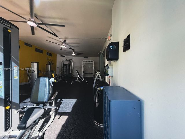 1000 Parkview Dr 531, Hallandale Beach, FL 33009