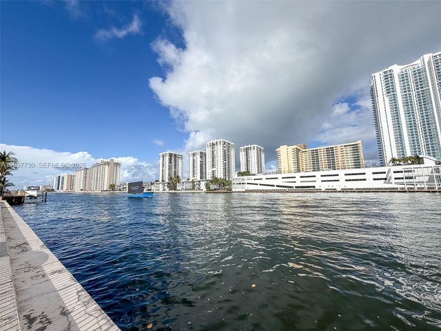 1000 Parkview Dr 531, Hallandale Beach, FL 33009