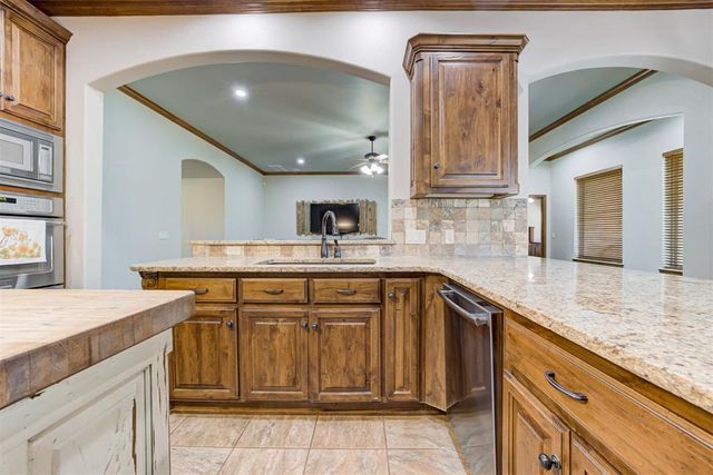 17100 SW 15th Street, El Reno, OK 73036