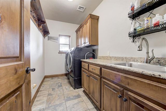 17100 SW 15th Street, El Reno, OK 73036