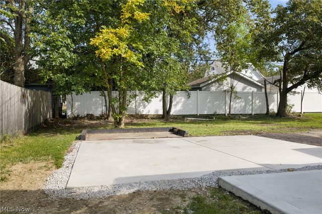 617 Moreley Avenue, Akron, OH 44320