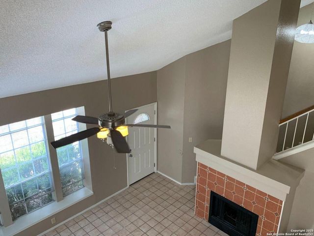 718 MEADOW TOP, Converse, TX 78109