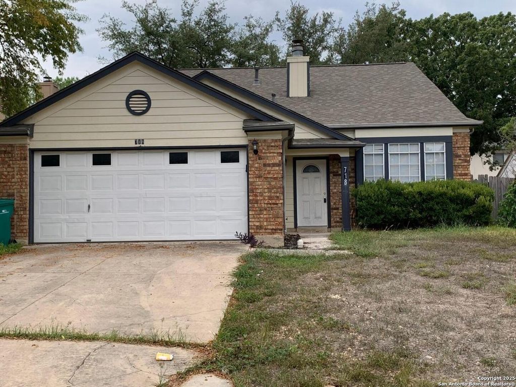 718 MEADOW TOP, Converse, TX 78109