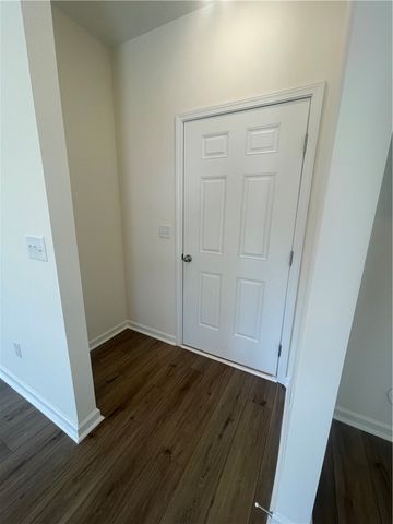 19 Gateway Drive, Central, SC 29630