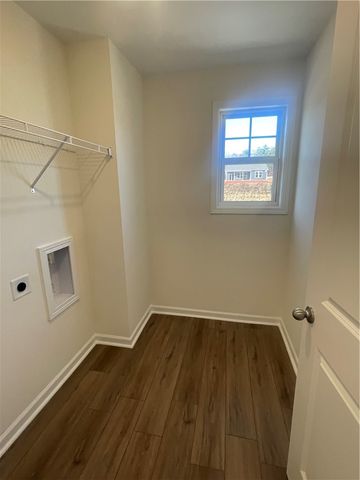 19 Gateway Drive, Central, SC 29630