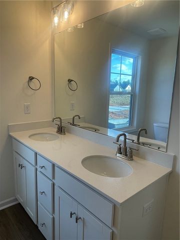 19 Gateway Drive, Central, SC 29630