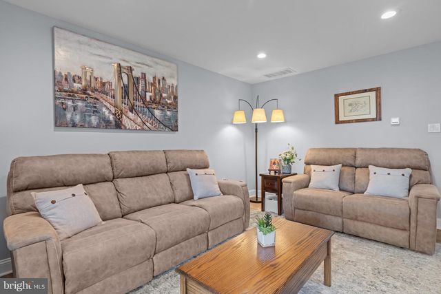 74 AUTUMN LANE, Levittown, PA 19055