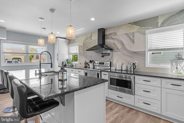 74 AUTUMN LANE, Levittown, PA 19055