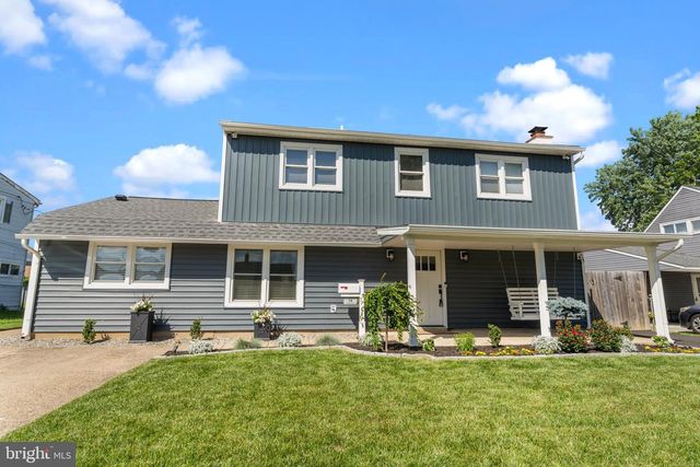 74 AUTUMN LANE, Levittown, PA 19055