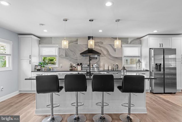 74 AUTUMN LANE, Levittown, PA 19055