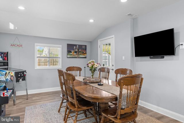 74 AUTUMN LANE, Levittown, PA 19055