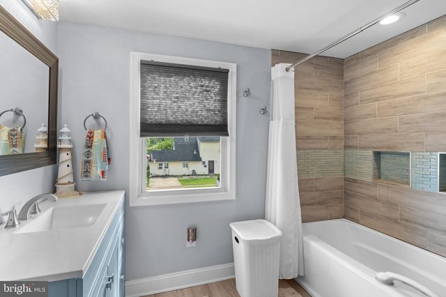74 AUTUMN LANE, Levittown, PA 19055