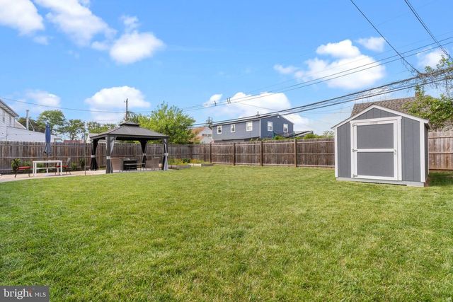 74 AUTUMN LANE, Levittown, PA 19055