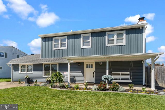 74 AUTUMN LANE, Levittown, PA 19055