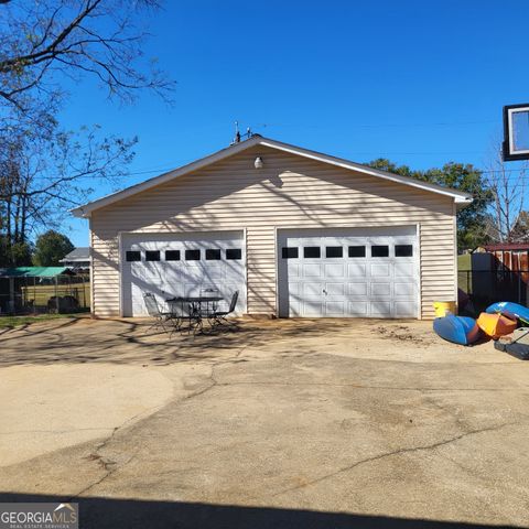 313 Williams Street, Valley, AL 36854