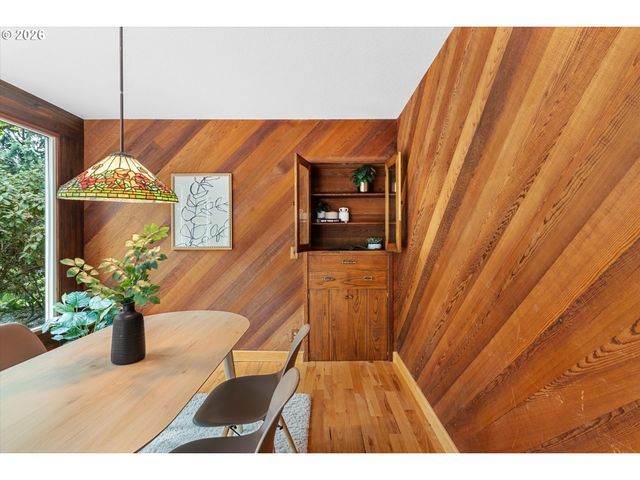 10744 Sw LANCASTER Rd, Portland, OR 97219
