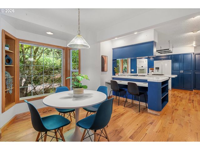 10744 Sw LANCASTER Rd, Portland, OR 97219