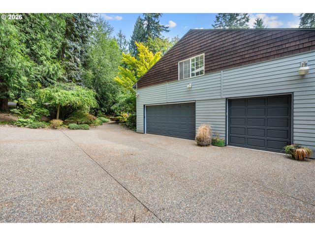 10744 Sw LANCASTER Rd, Portland, OR 97219