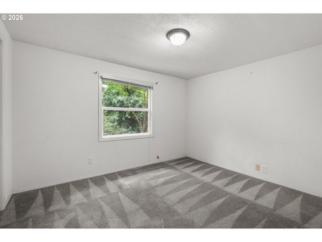 10744 Sw LANCASTER Rd, Portland, OR 97219