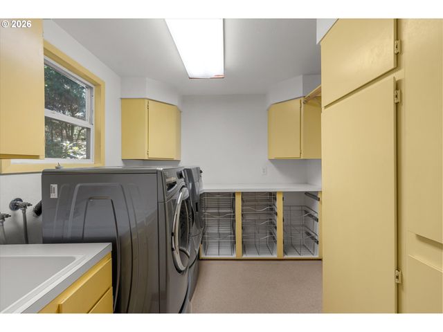 10744 Sw LANCASTER Rd, Portland, OR 97219