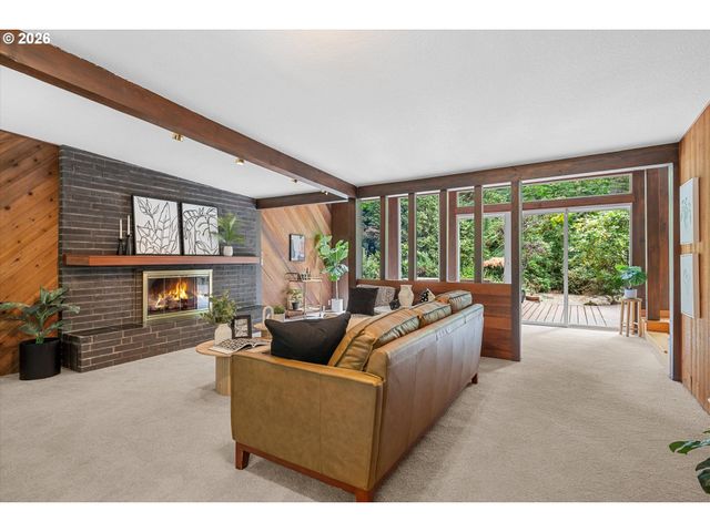 10744 Sw LANCASTER Rd, Portland, OR 97219