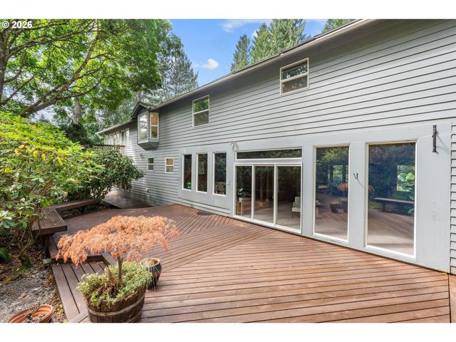 10744 Sw LANCASTER Rd, Portland, OR 97219