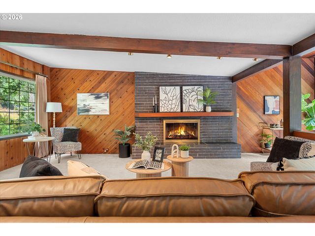 10744 Sw LANCASTER Rd, Portland, OR 97219