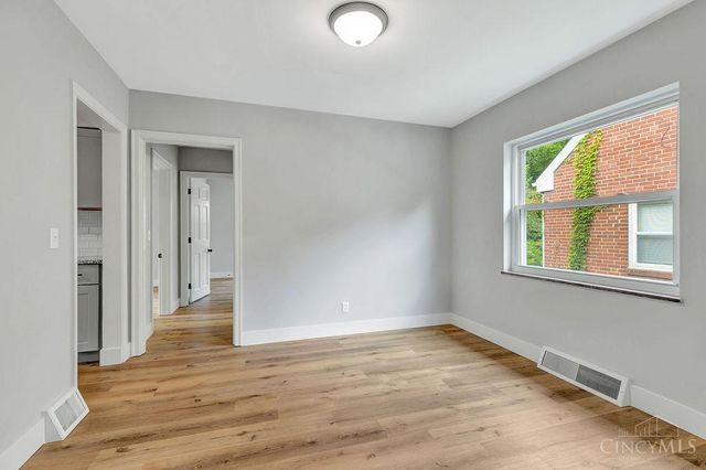 2625 St Albans Avenue, Golf Manor, OH 45237