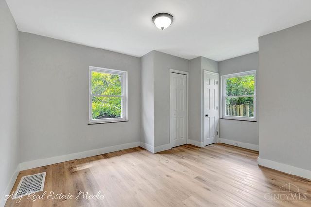 2625 St Albans Avenue, Golf Manor, OH 45237