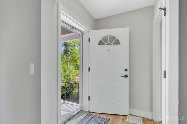 2625 St Albans Avenue, Golf Manor, OH 45237
