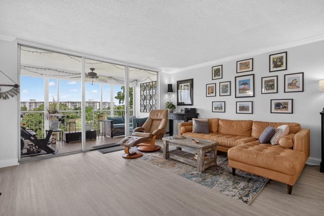2901 S Palm Aire Drive 610, Pompano Beach, FL 33069