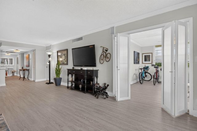 2901 S Palm Aire Drive 610, Pompano Beach, FL 33069
