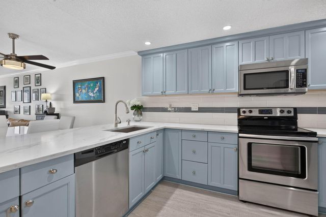 2901 S Palm Aire Drive 610, Pompano Beach, FL 33069