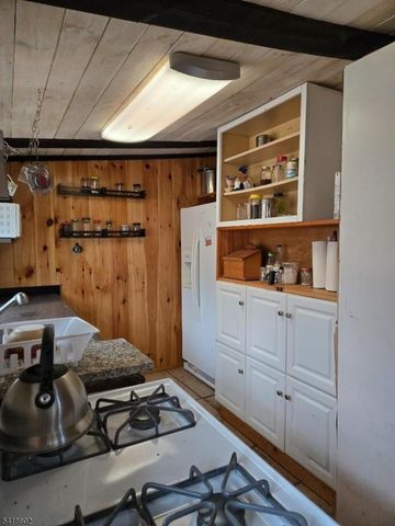 40 Meyers Rd, Sandyston Twp., NJ 07826