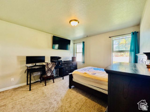 954 N WAHLEN WAY, Harrisville, UT 84404