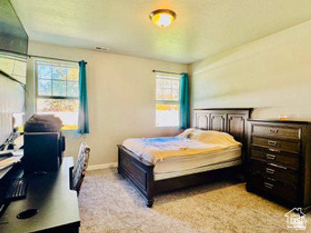 954 N WAHLEN WAY, Harrisville, UT 84404