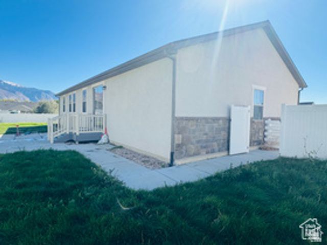 954 N WAHLEN WAY, Harrisville, UT 84404