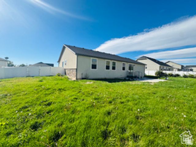 954 N WAHLEN WAY, Harrisville, UT 84404
