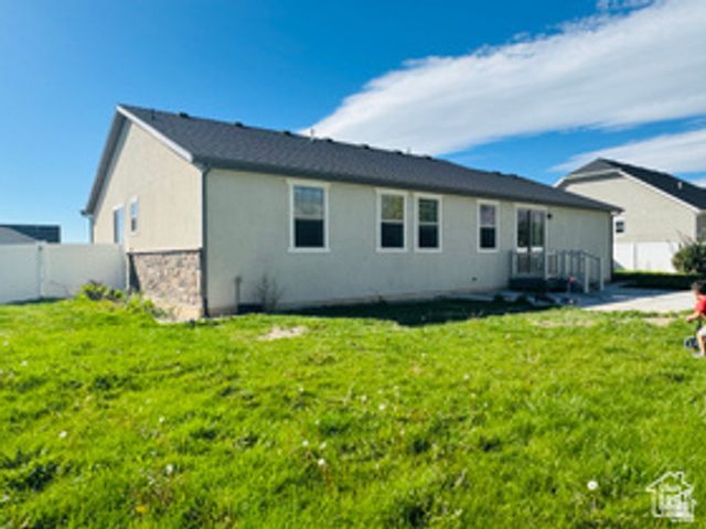 954 N WAHLEN WAY, Harrisville, UT 84404