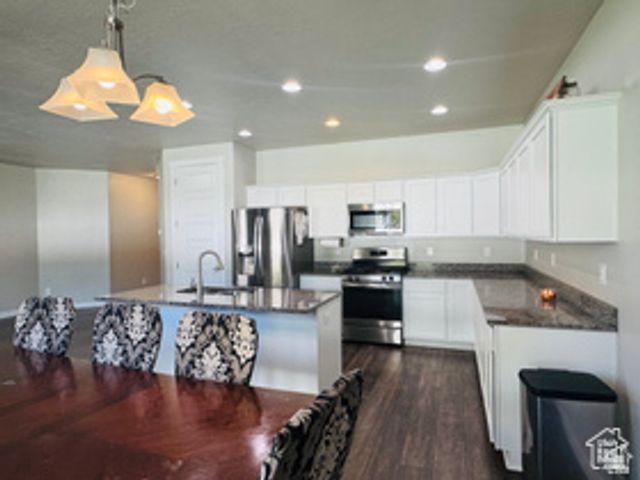 954 N WAHLEN WAY, Harrisville, UT 84404