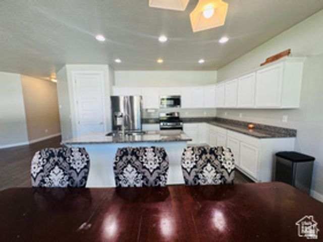 954 N WAHLEN WAY, Harrisville, UT 84404