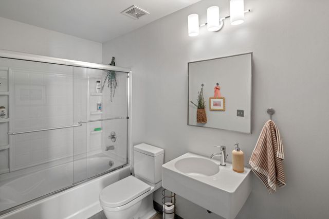 700 Washington Avenue N 518, Minneapolis, MN 55401