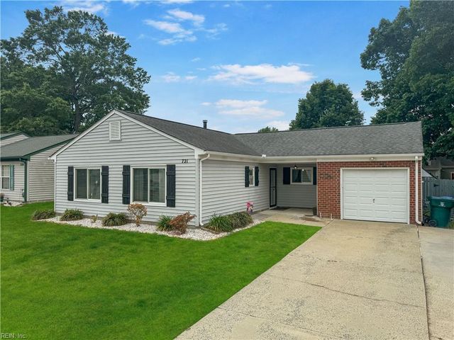 721 Mainsail DR, Newport News, VA 23608